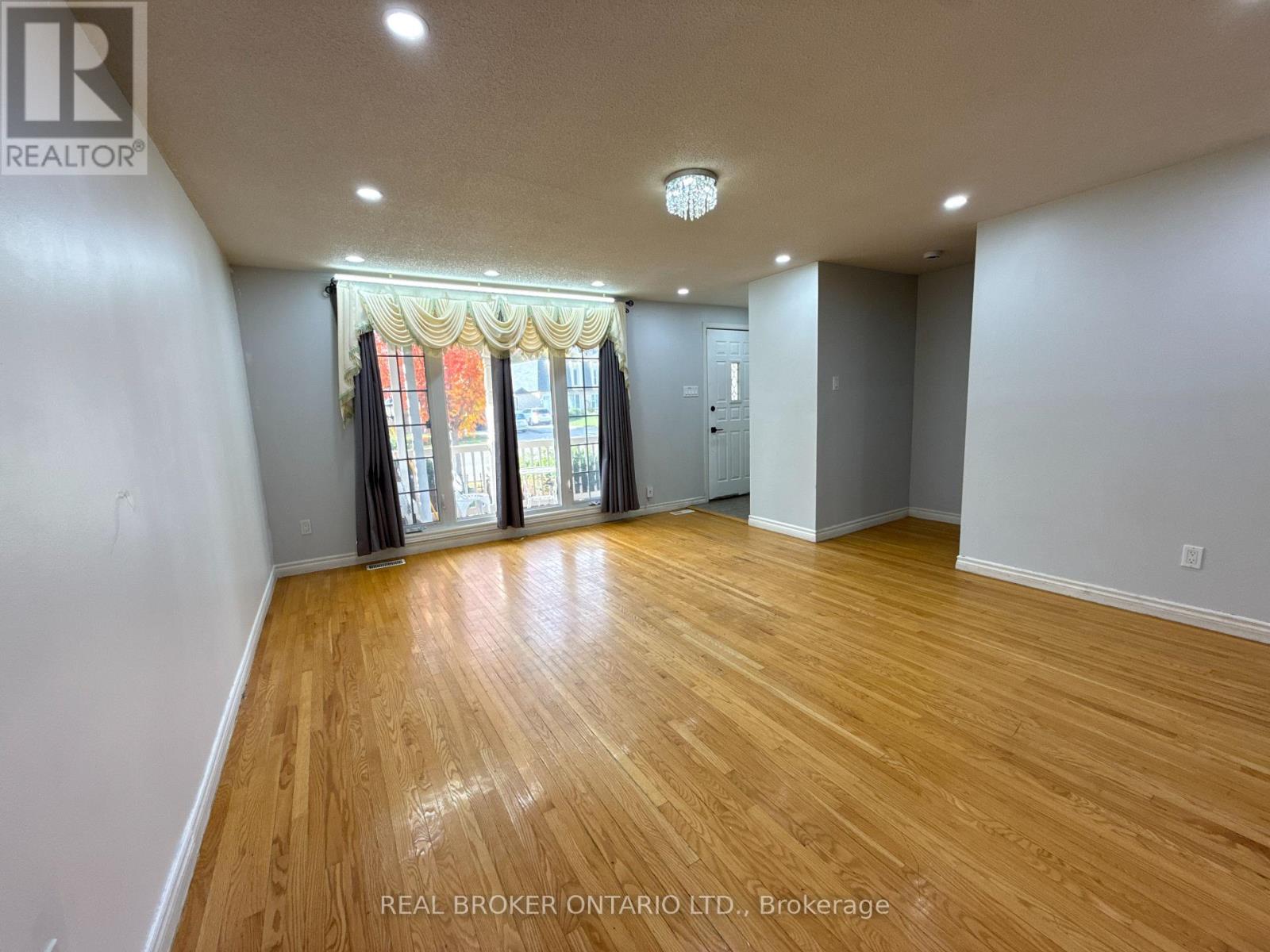 MAIN - 535 ELGIN STREET N, Cambridge — photo 4