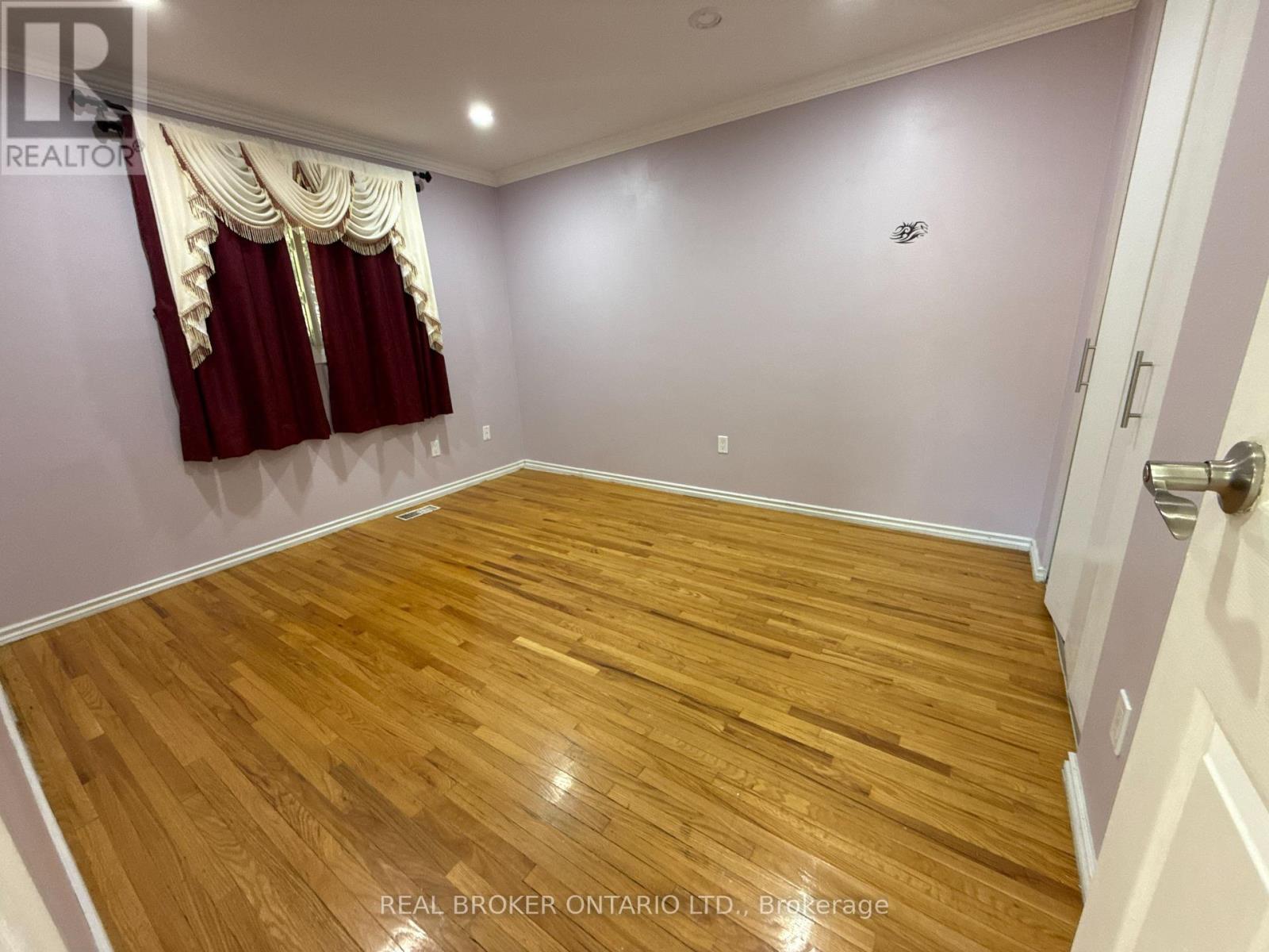 MAIN - 535 ELGIN STREET N, Cambridge — photo 8
