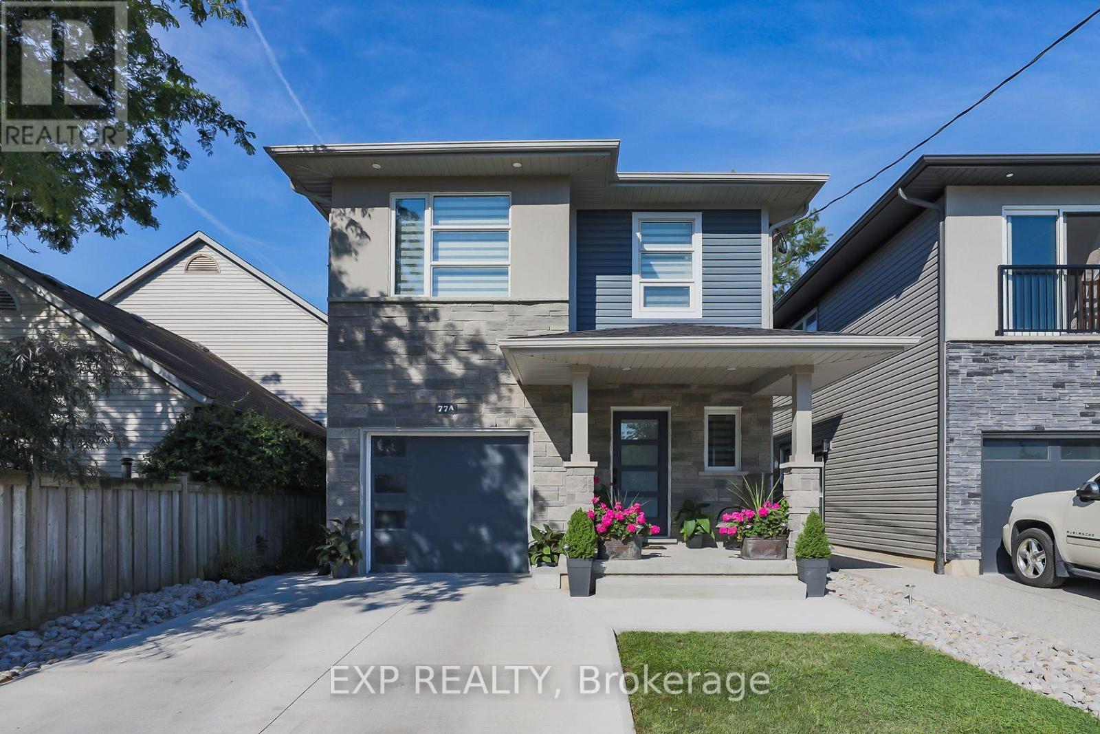 77A BROADWAY AVENUE, St. Catharines (Port Weller)