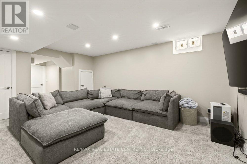 74 Bobolink Road, Hamilton, ON photo 32