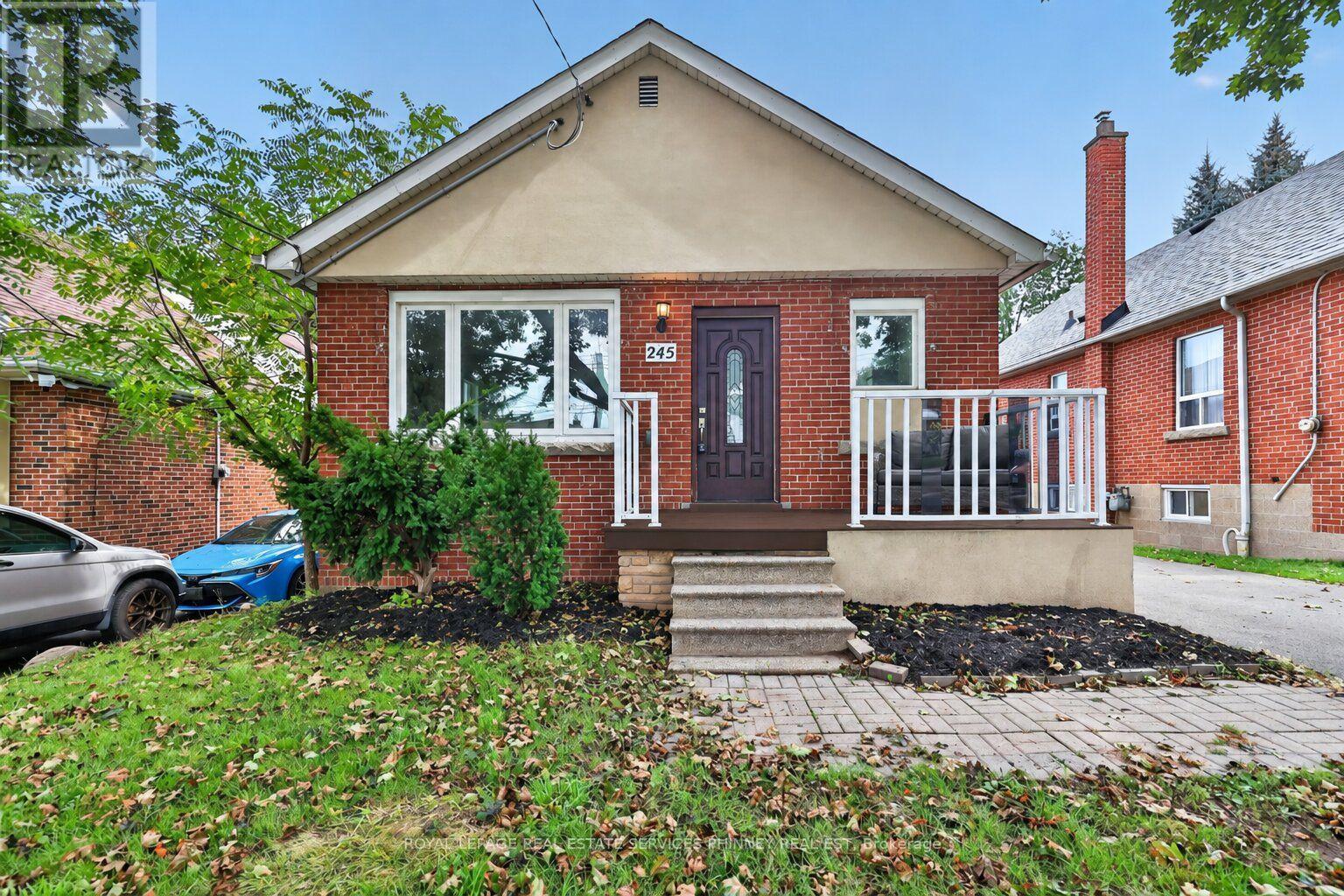 Photo of 245 Glenholme Avenue