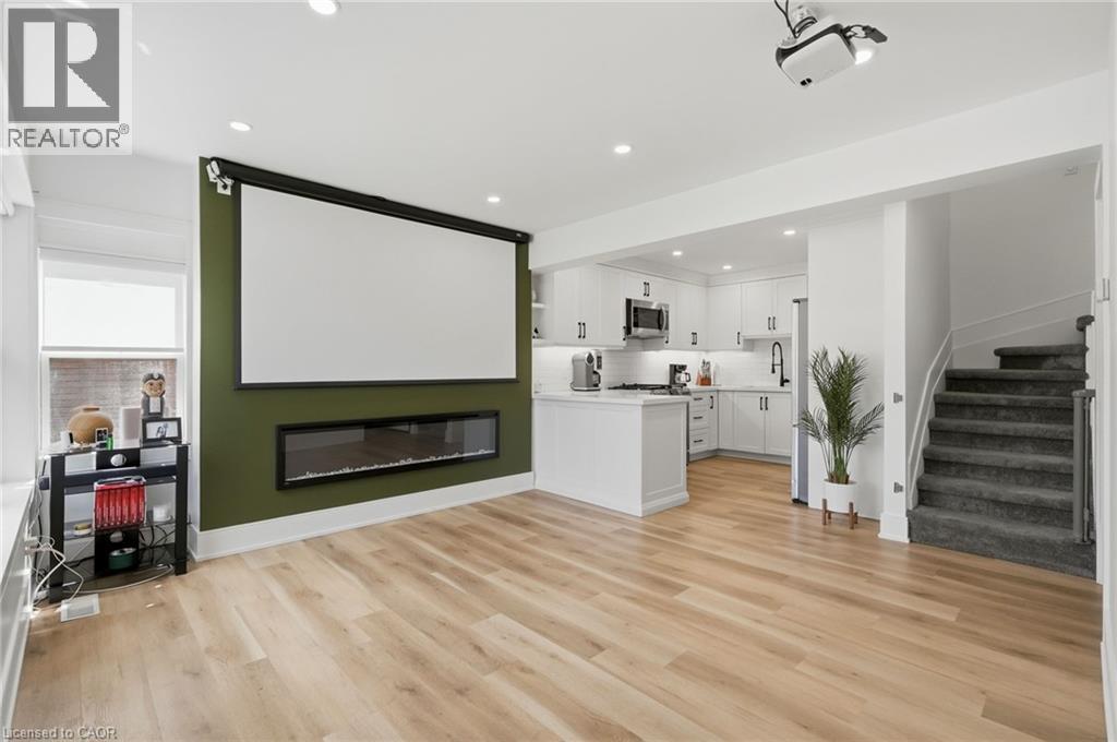 233 GRAY Road Unit# 1, Stoney Creek — photo 3