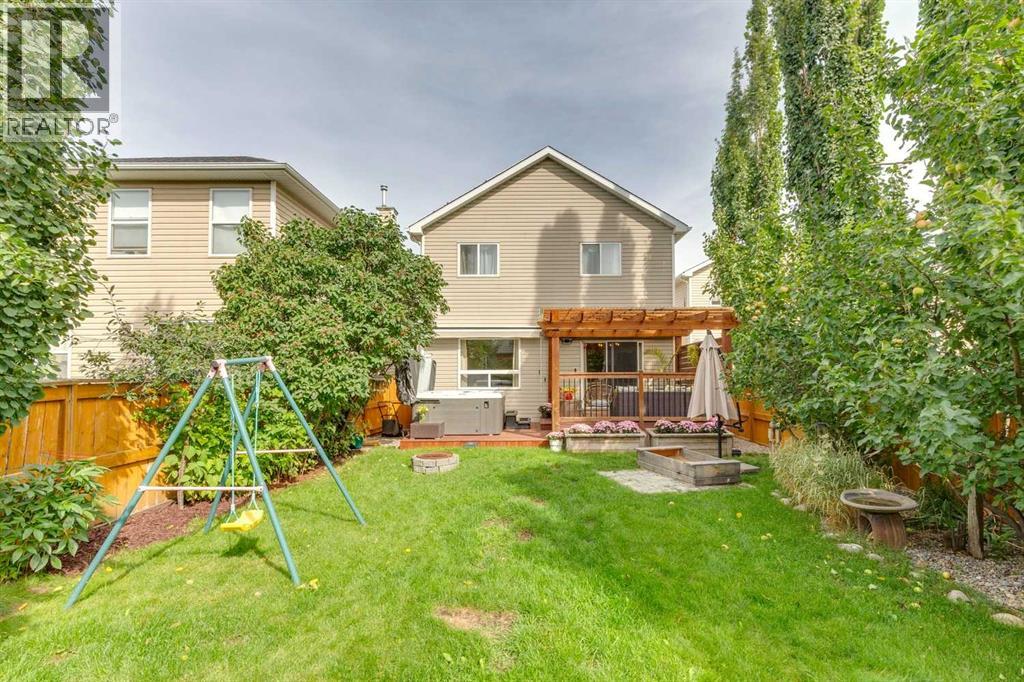 242 Cougar Plateau Mews SW, photo 40 of 42