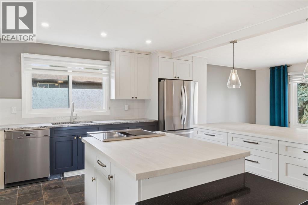 1409 Idaho Street, Carstairs — photo 16