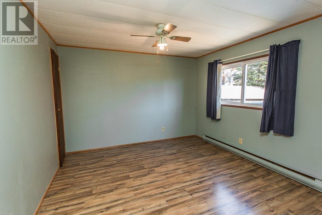 87 Federation ST S, Thessalon — photo 12