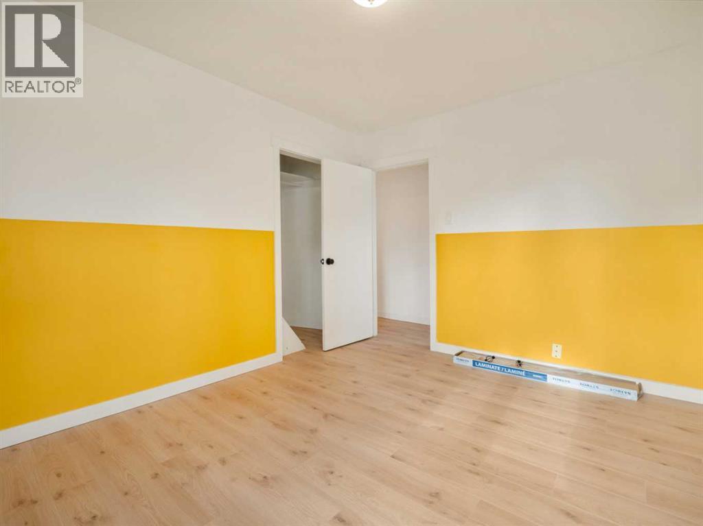 953 12 Street S, photo 18 of 41
