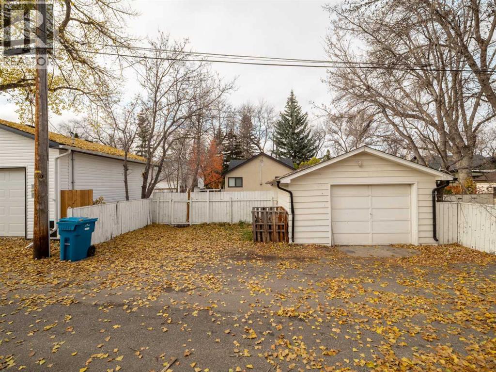 953 12 Street S, photo 41 of 41