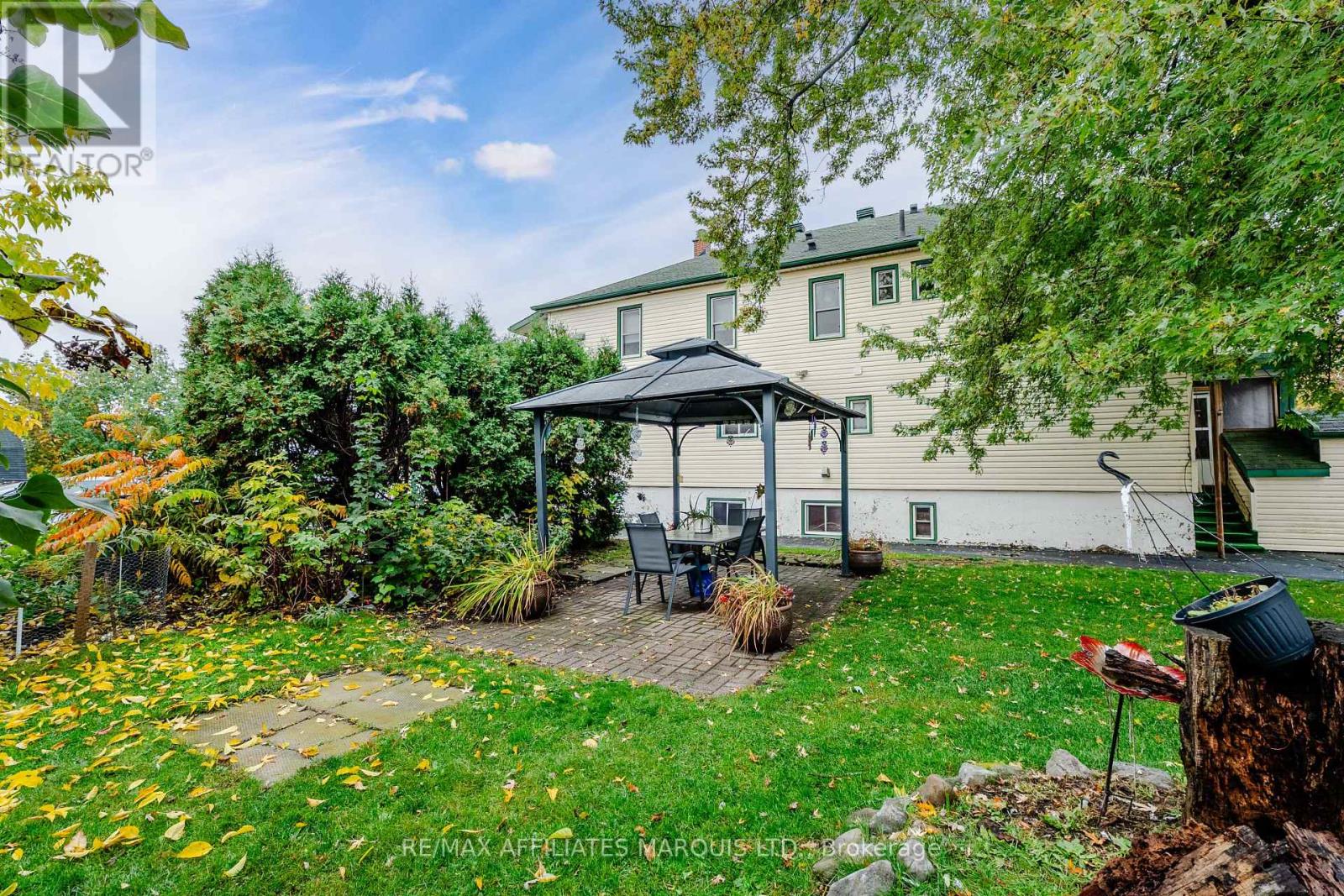 705 WALTON STREET, Cornwall — photo 10