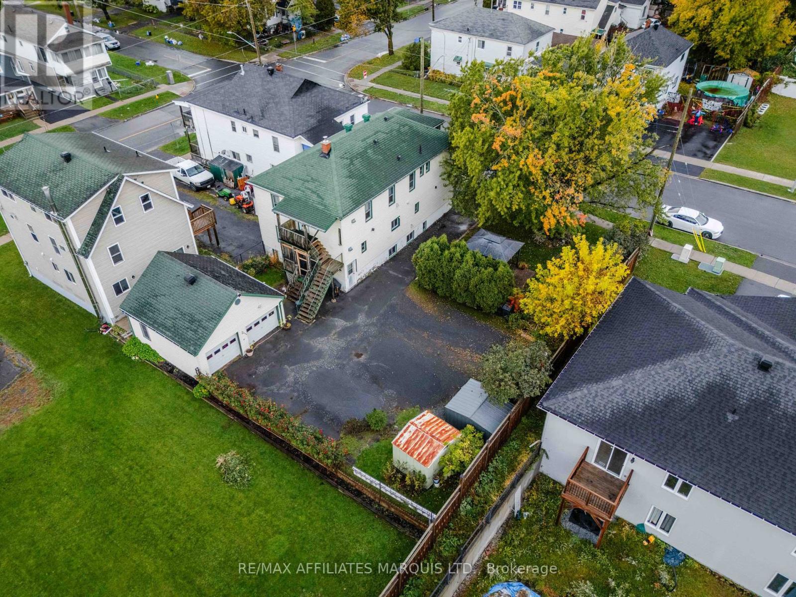 705 WALTON STREET, Cornwall — photo 5