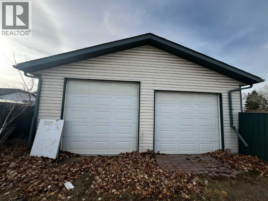 61 Briarwood Crescent, Blackfalds — photo 2