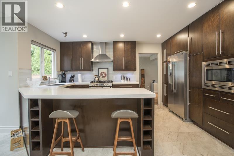 687 Seymour Boulevard, North Vancouver — photo 11