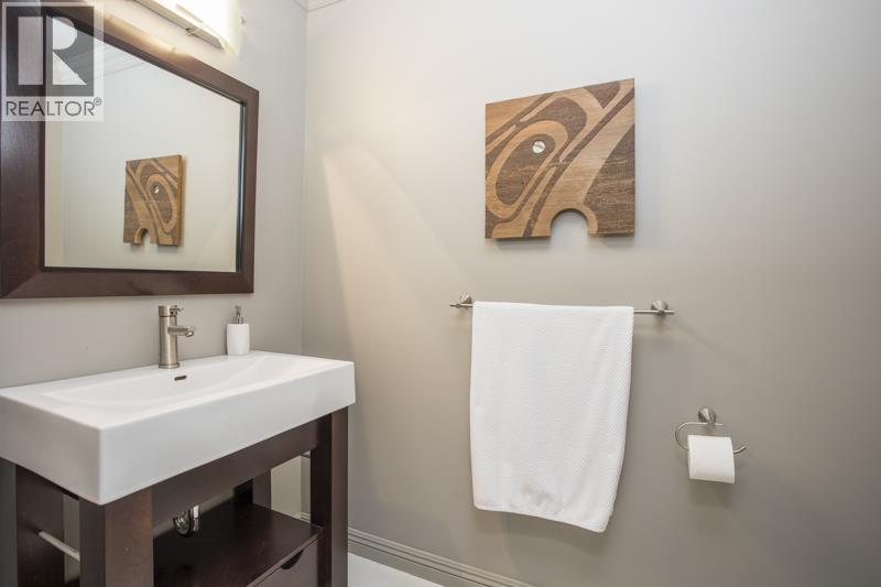 687 Seymour Boulevard, North Vancouver — photo 17