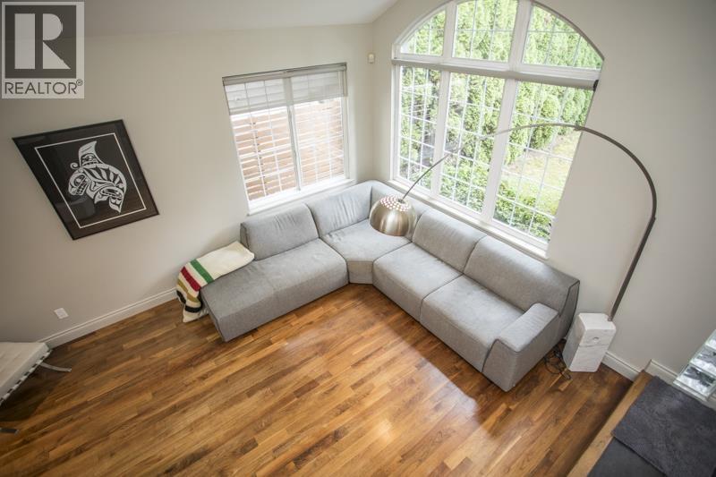 687 Seymour Boulevard, North Vancouver — photo 4