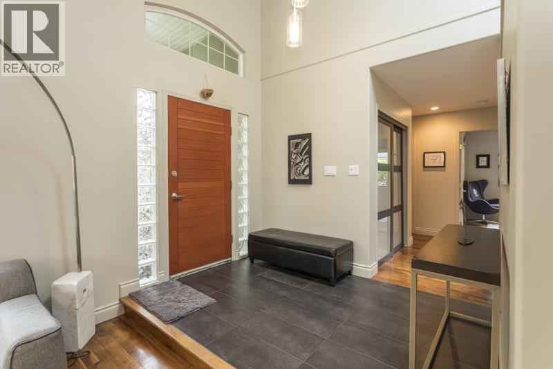 687 Seymour Boulevard, North Vancouver — photo 5