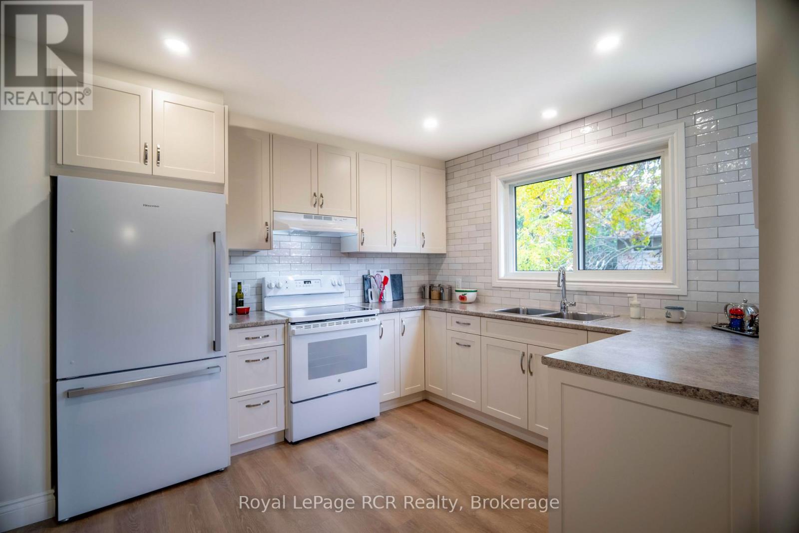 929 SAUGEEN STREET, Kincardine — photo 9