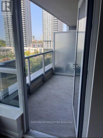 705 - 151 VILLAGE GREEN SQUARE, Toronto (Agincourt South-Malvern West) — photo 6