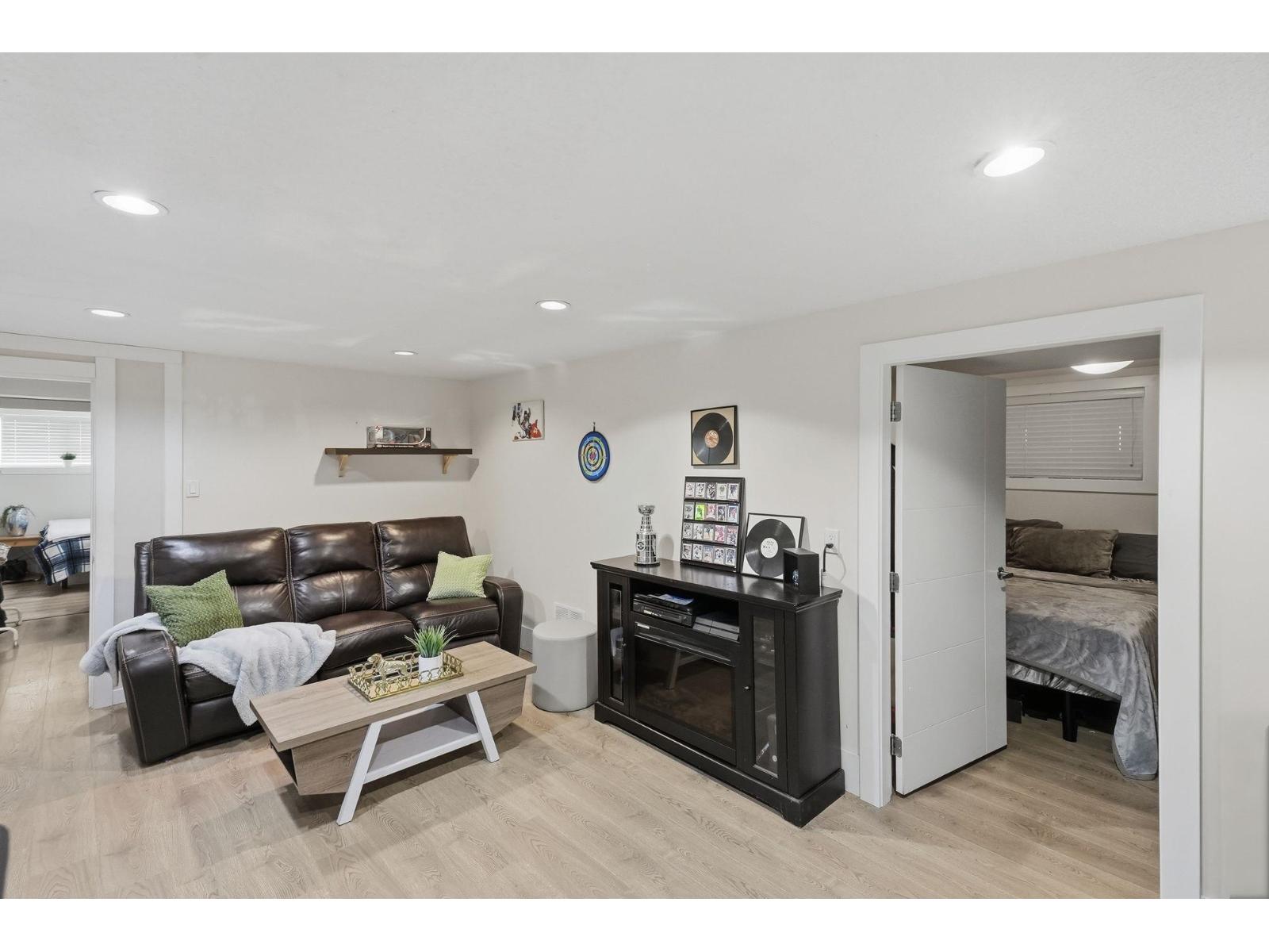 8922 SHEPHERD Way, Delta