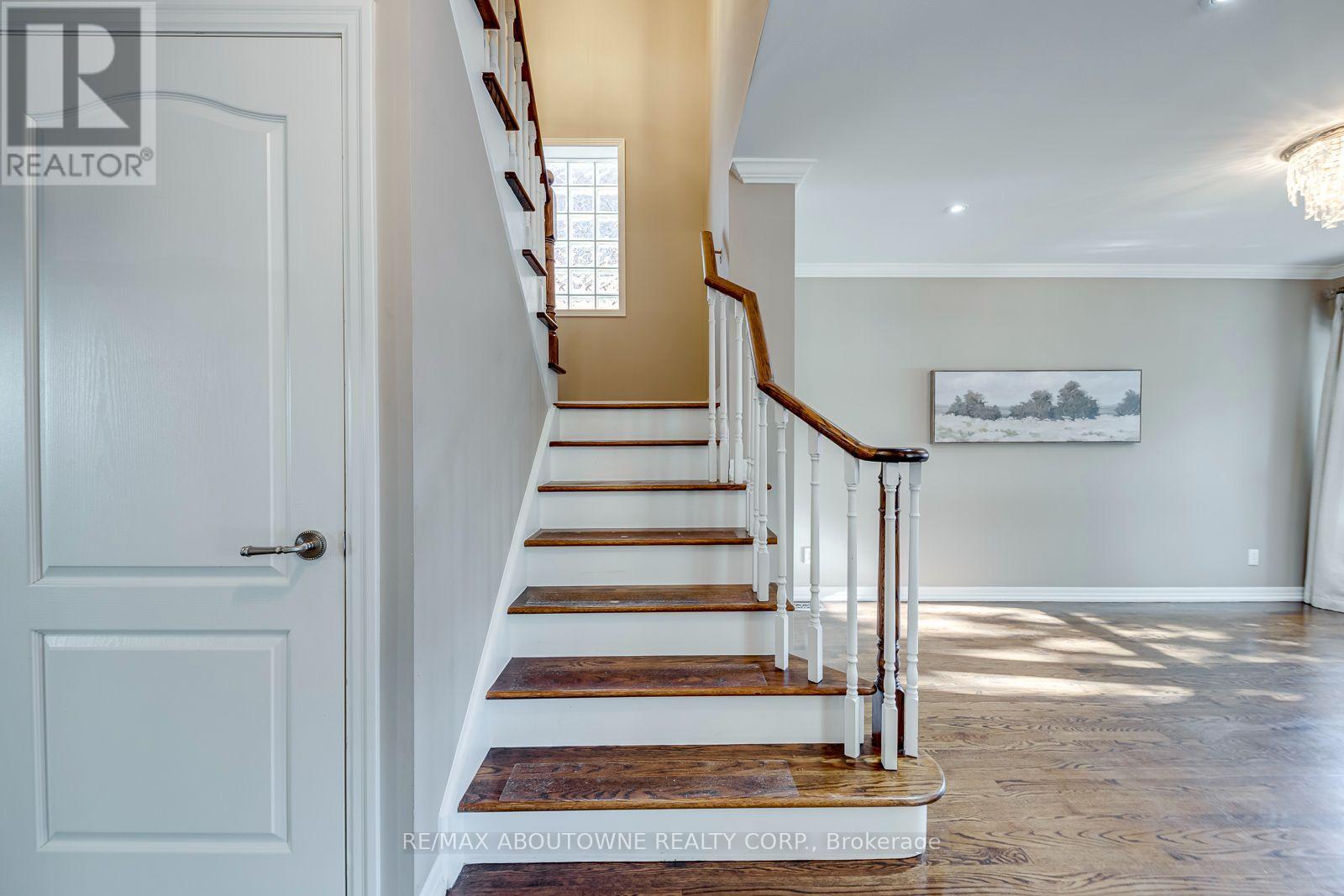241 Lexington Road, Oakville, ON photo 21