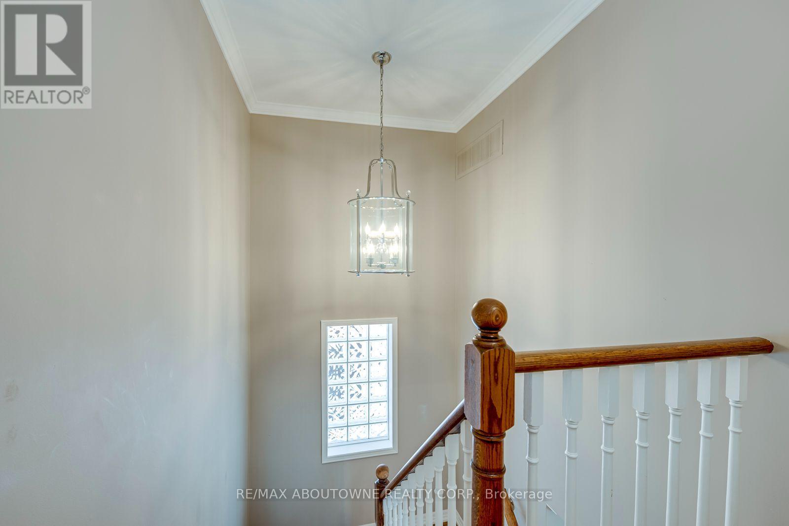 241 Lexington Road, Oakville, ON photo 22