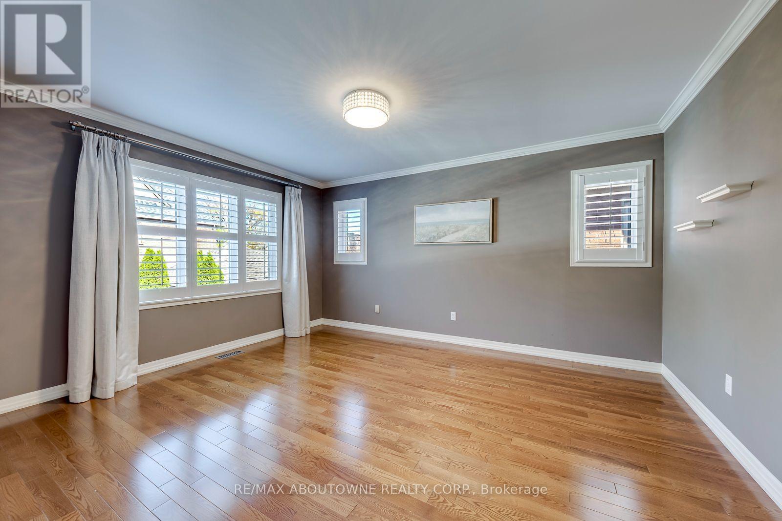 241 Lexington Road, Oakville, ON photo 25