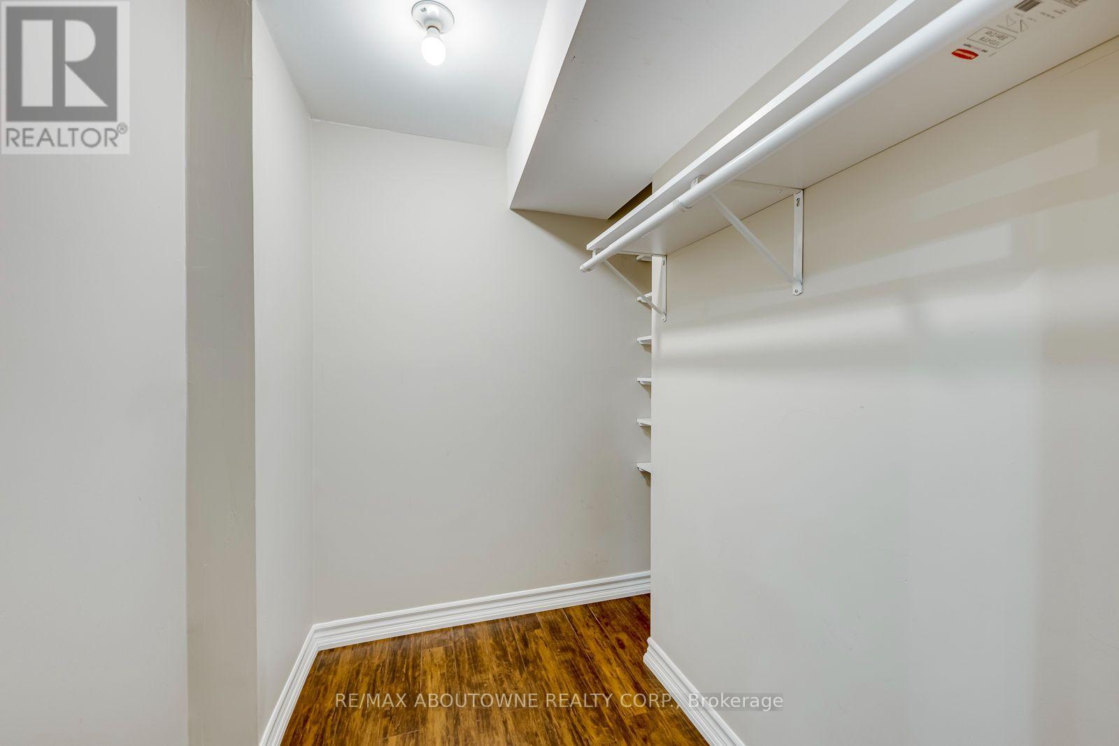 241 Lexington Road, Oakville, ON photo 42