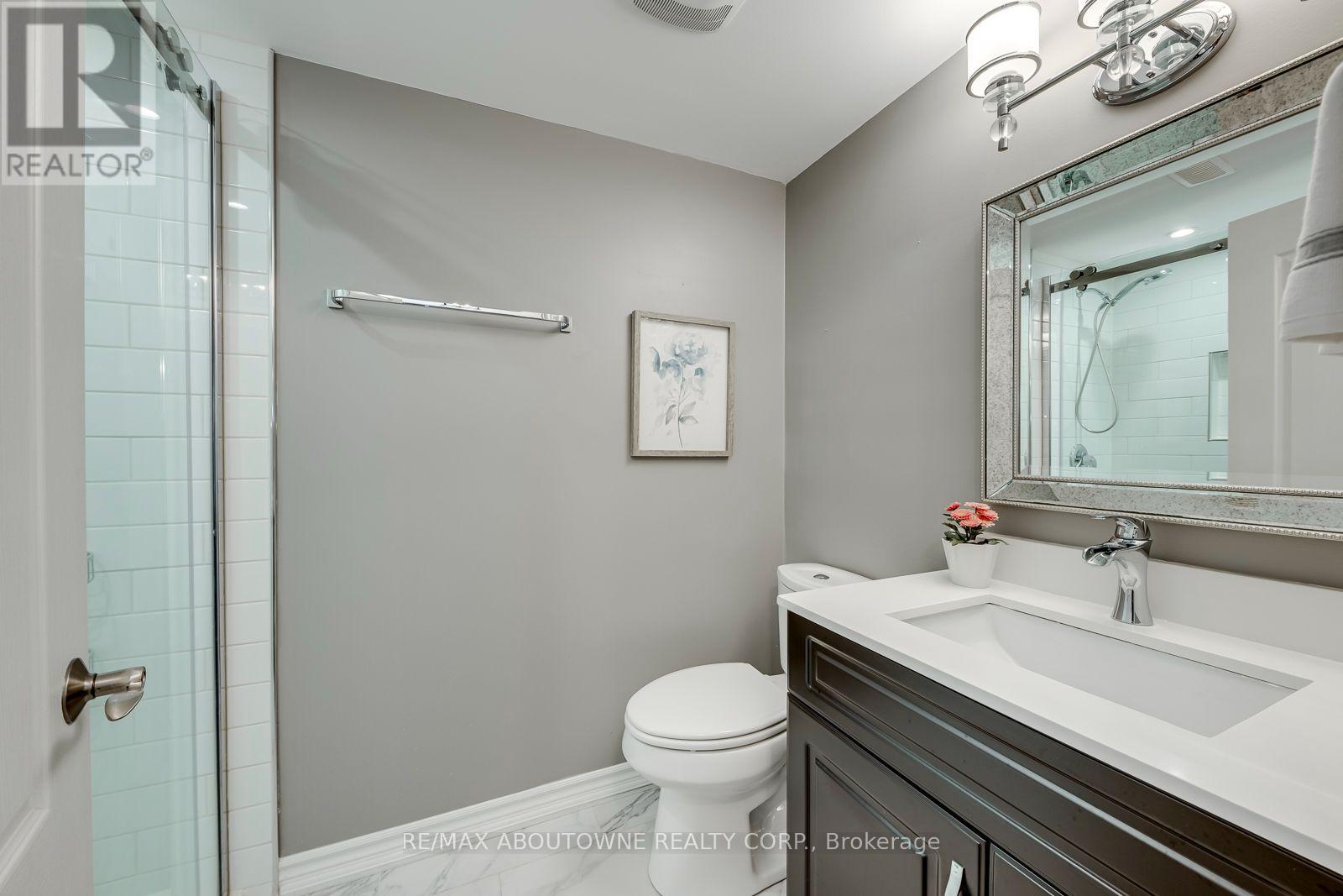 241 Lexington Road, Oakville, ON photo 45