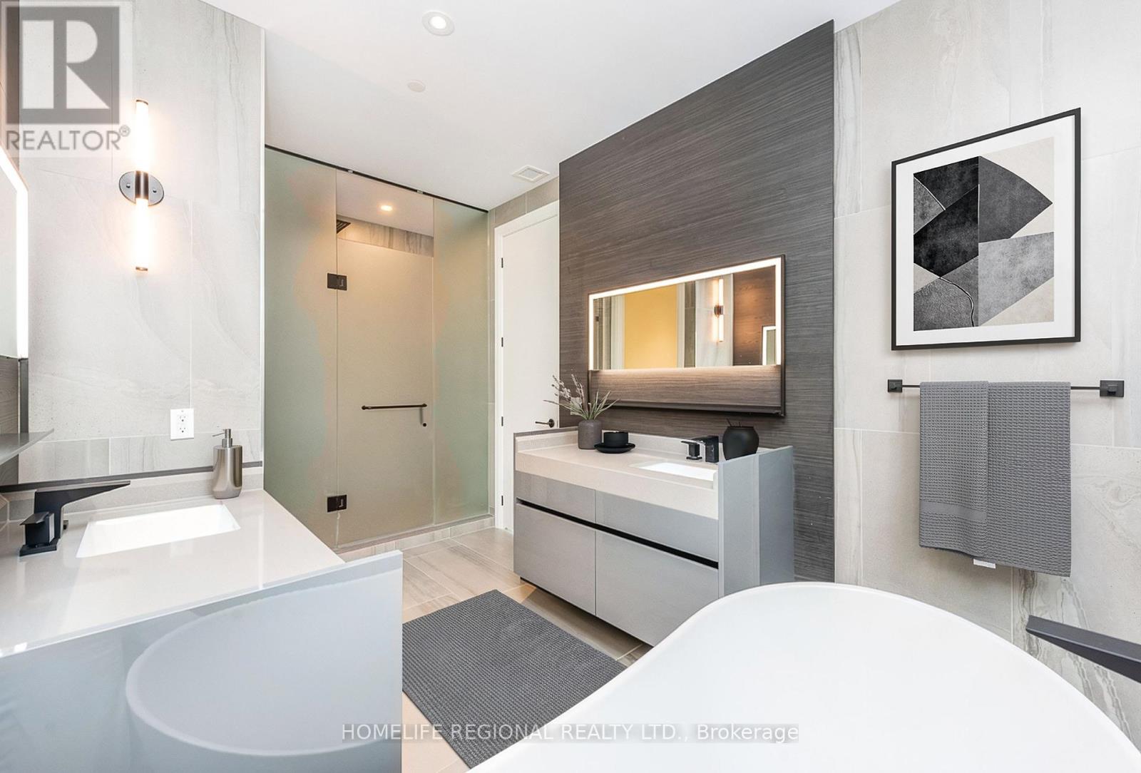 101- 55 Port Street East, Mississauga, ON photo 28