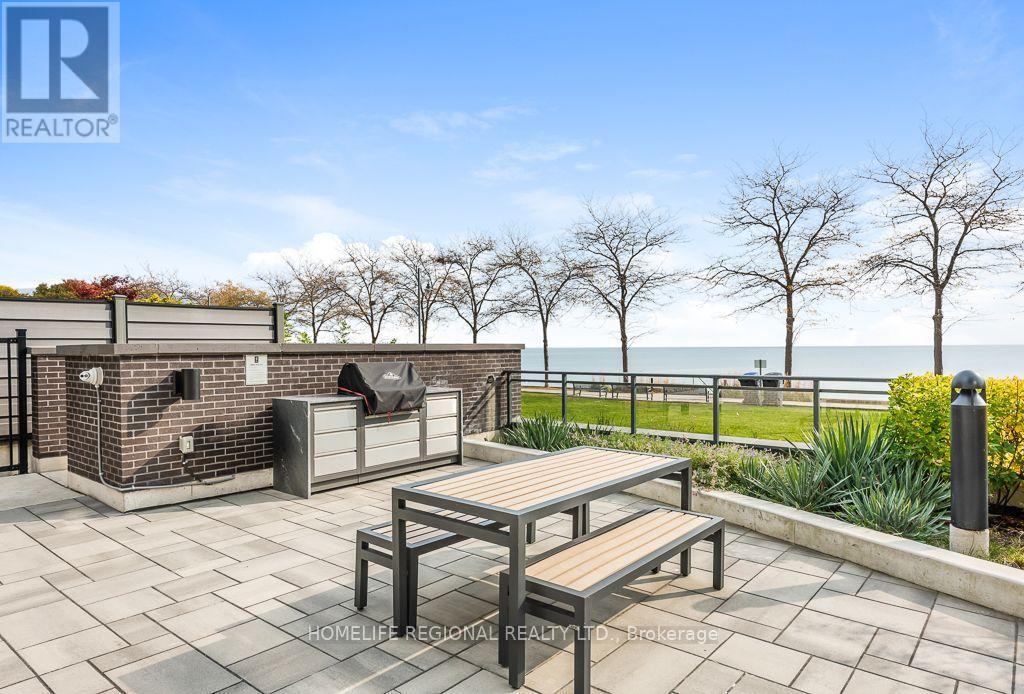 101- 55 Port Street East, Mississauga, ON photo 42