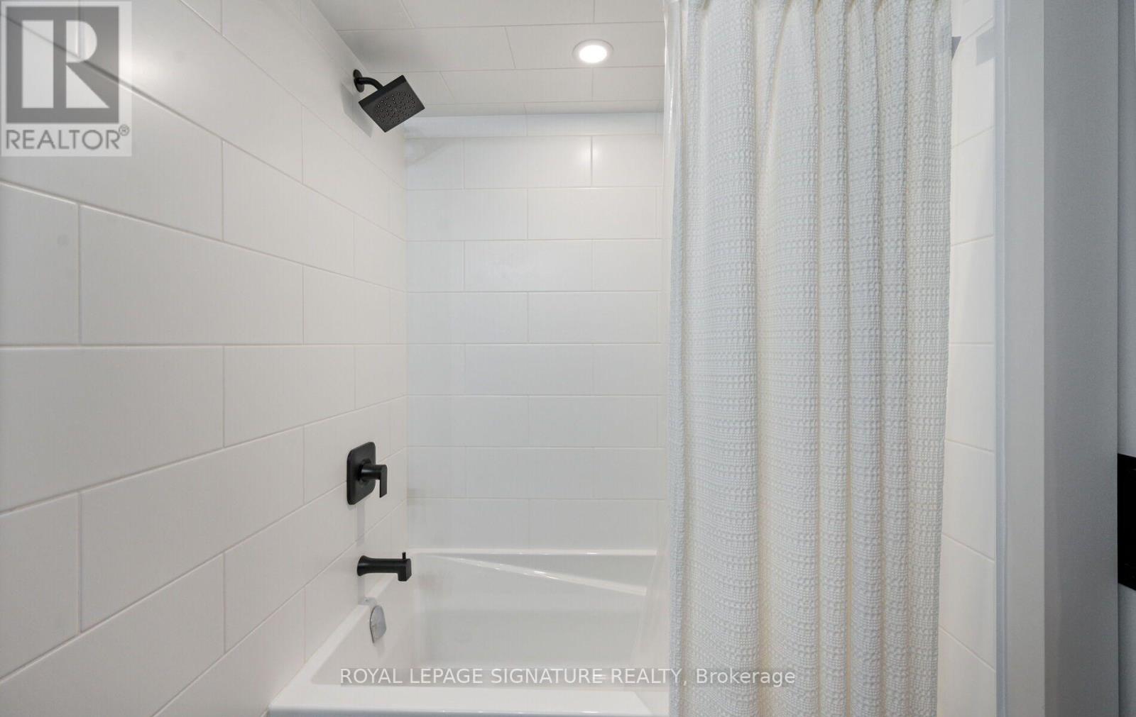 614 Walkers Line, Burlington, ON photo 41