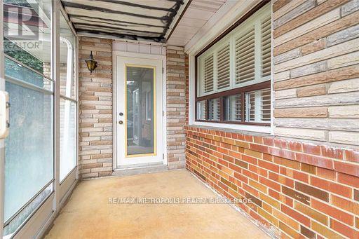 MAIN - 6 JUBILEE CRESCENT, Toronto (Humberlea-Pelmo Park) — photo 2