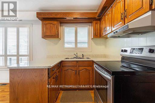 MAIN - 6 JUBILEE CRESCENT, Toronto (Humberlea-Pelmo Park) — photo 6