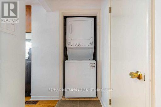 MAIN - 6 JUBILEE CRESCENT, Toronto (Humberlea-Pelmo Park) — photo 9