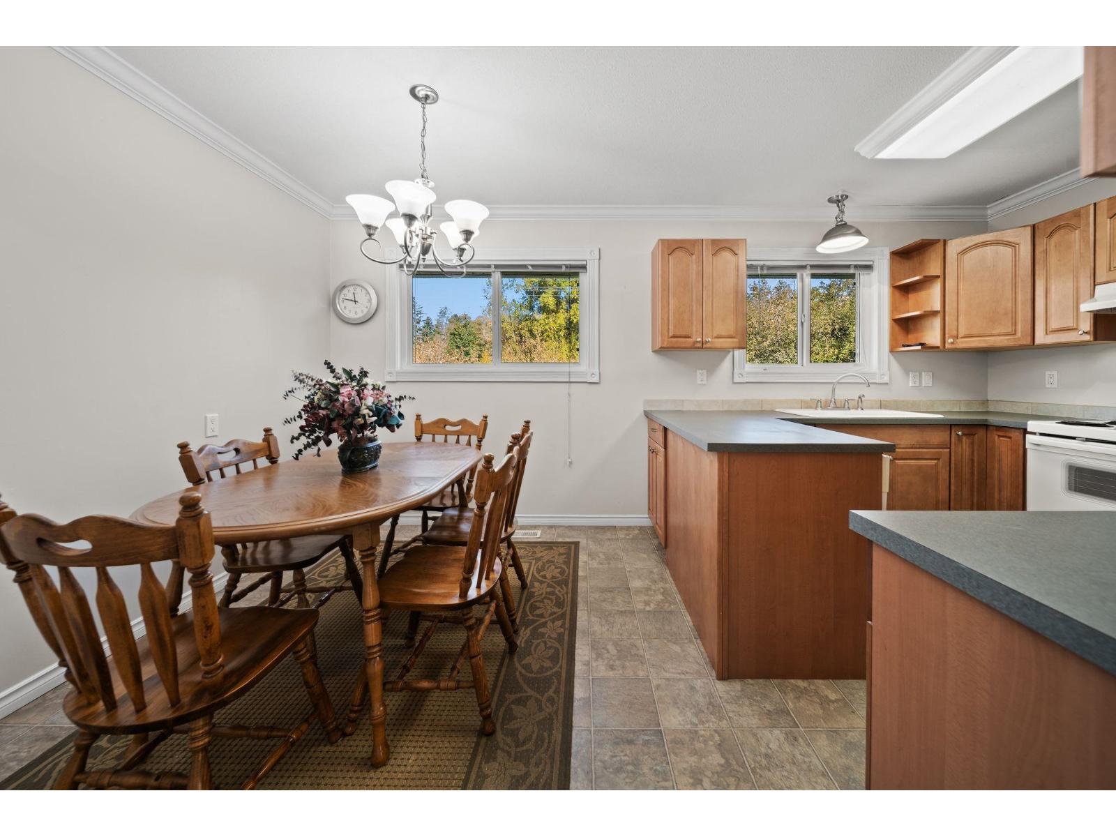 16925 94A Avenue, Surrey — photo 13