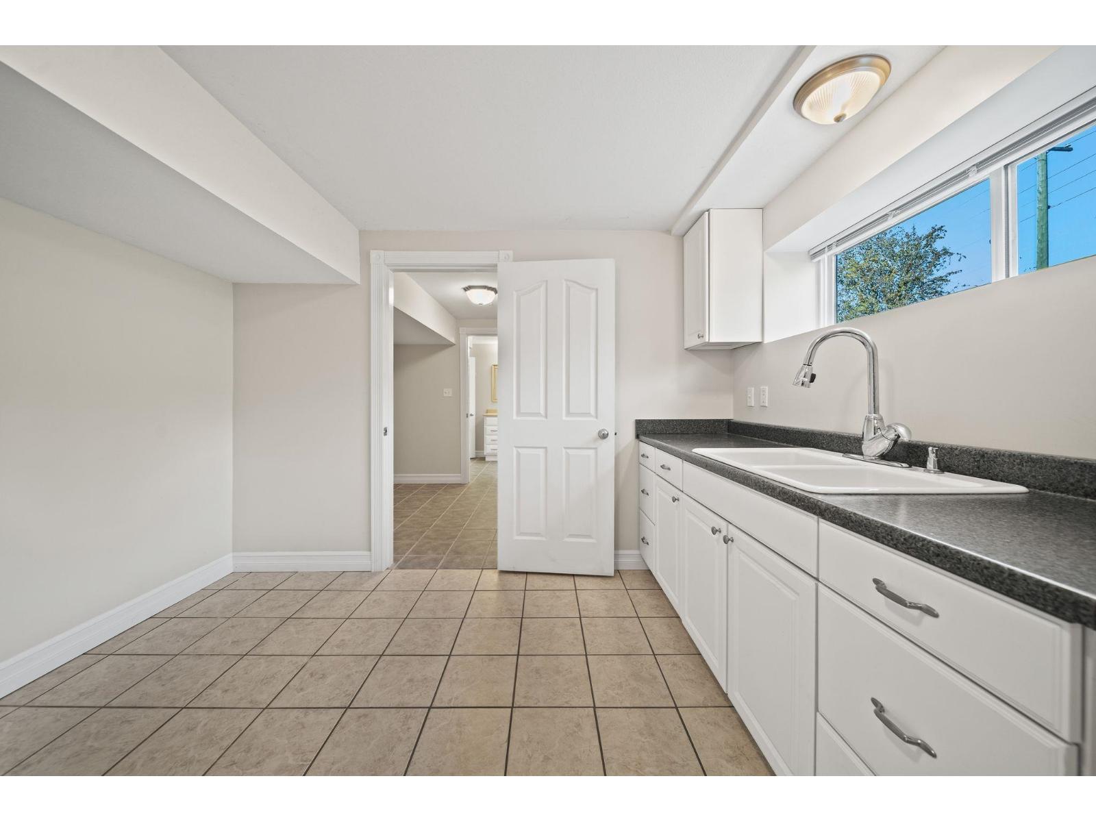 16925 94A Avenue, Surrey — photo 30