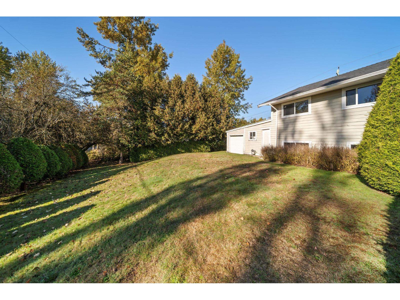 16925 94A Avenue, Surrey — photo 7