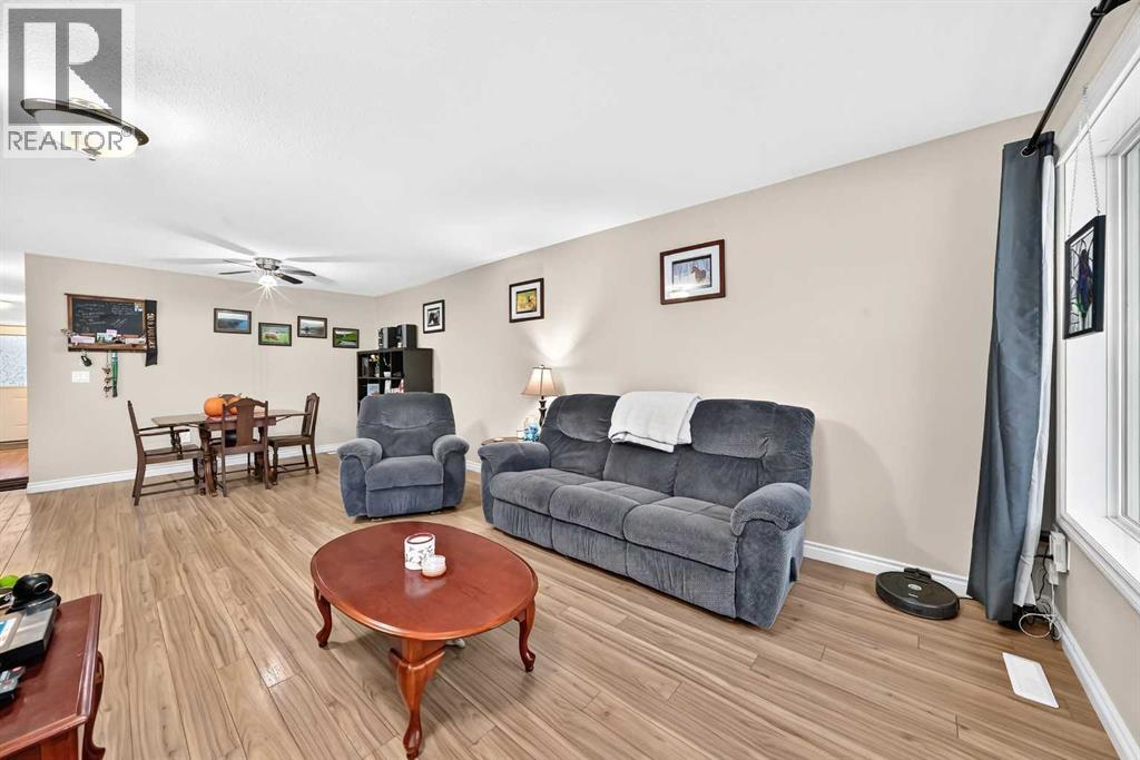 1, 5311 57 Avenue, Ponoka — photo 4