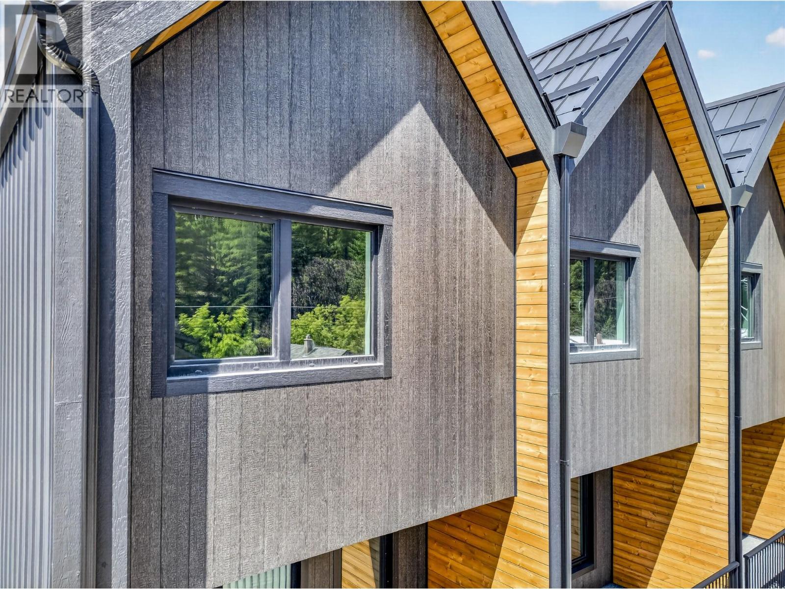 15 of 18 - 85 Wallinger Avenue
