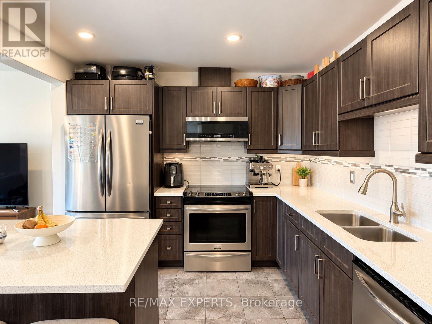 217 Hutchinson Drive, New Tecumseth photo 5