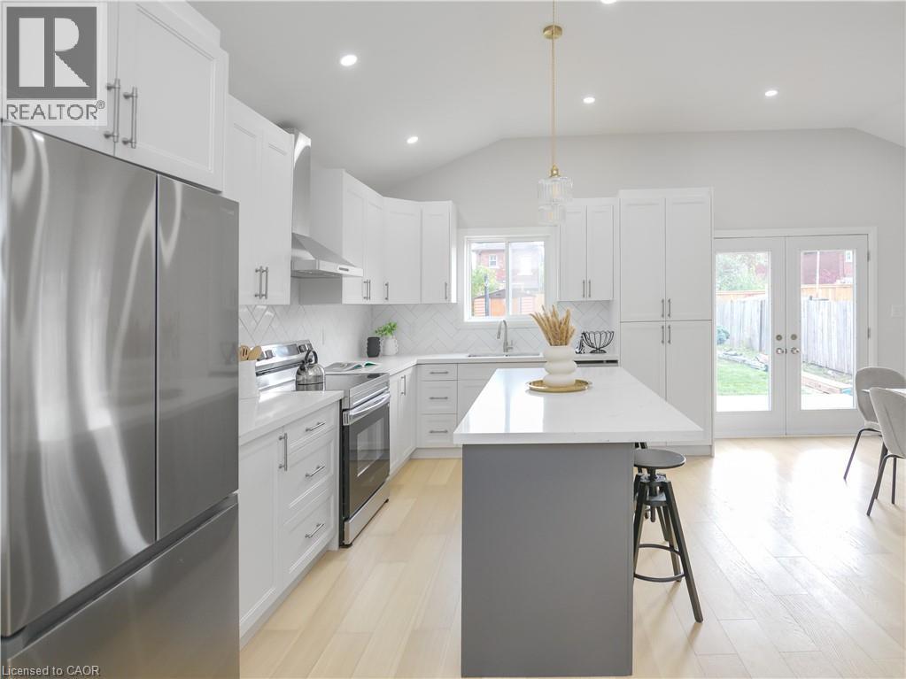 256 ROSSLYN Avenue N, Hamilton — photo 12