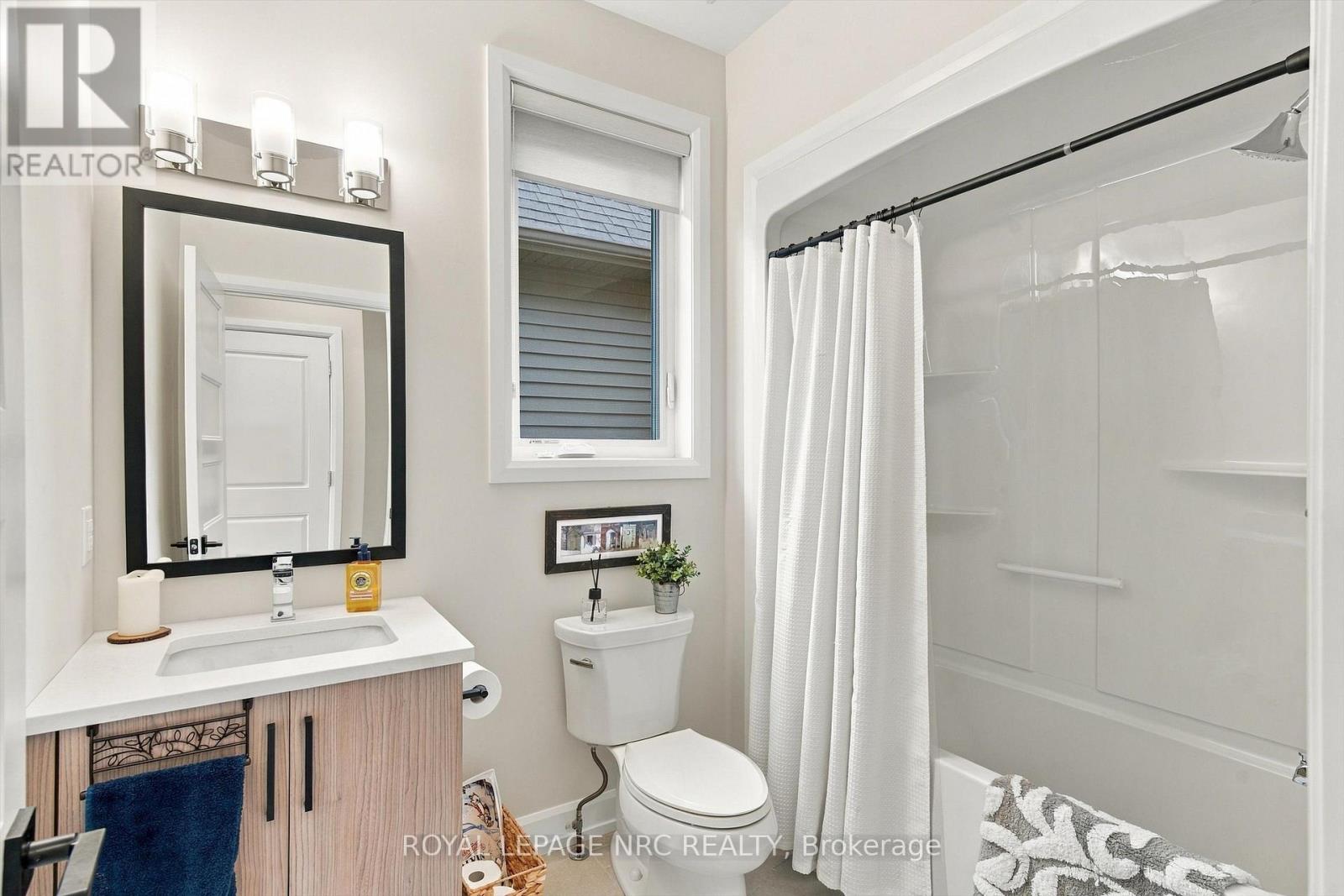 23 CAMPBELL STREET, Thorold (Hurricane/Merrittville) — photo 9