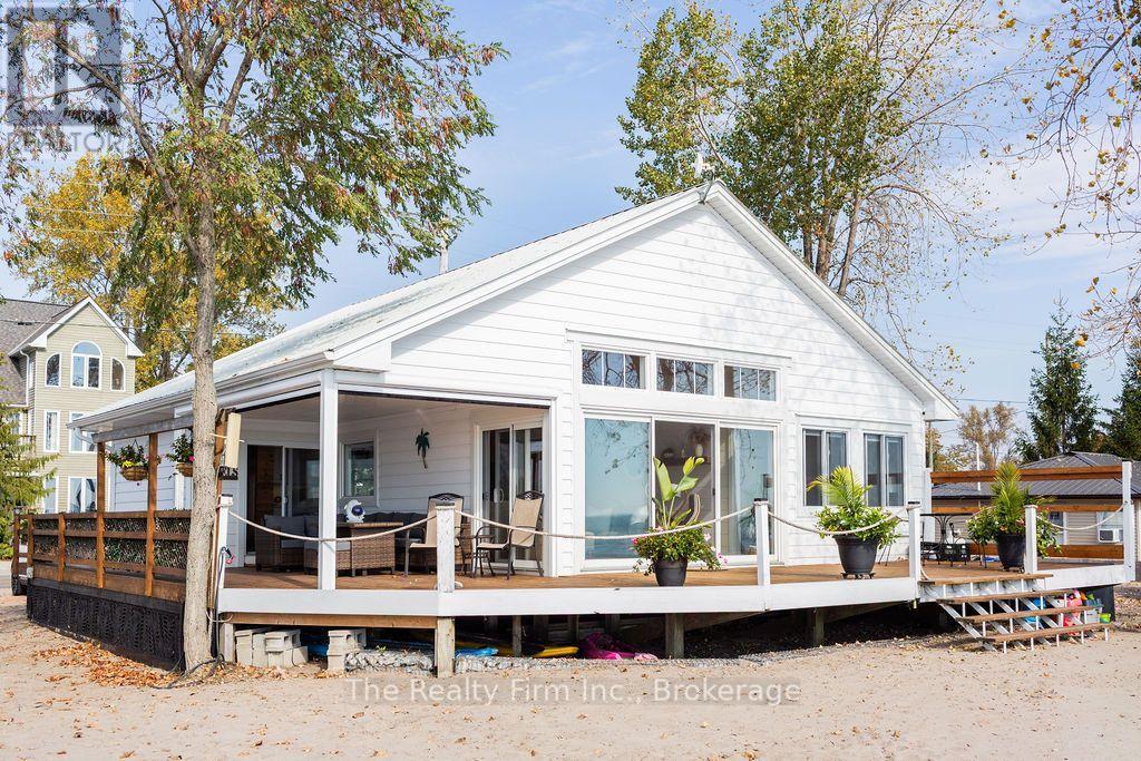 25 ERIE BOULEVARD, Norfolk — photo 2