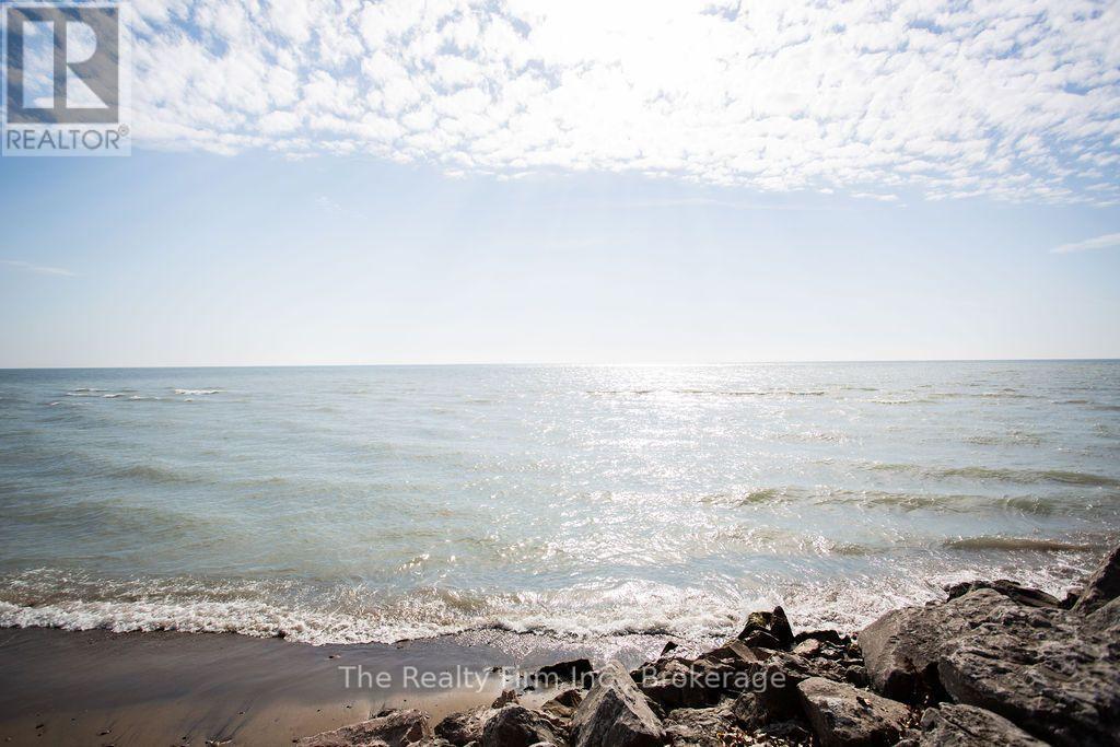 25 ERIE BOULEVARD, Norfolk — photo 4