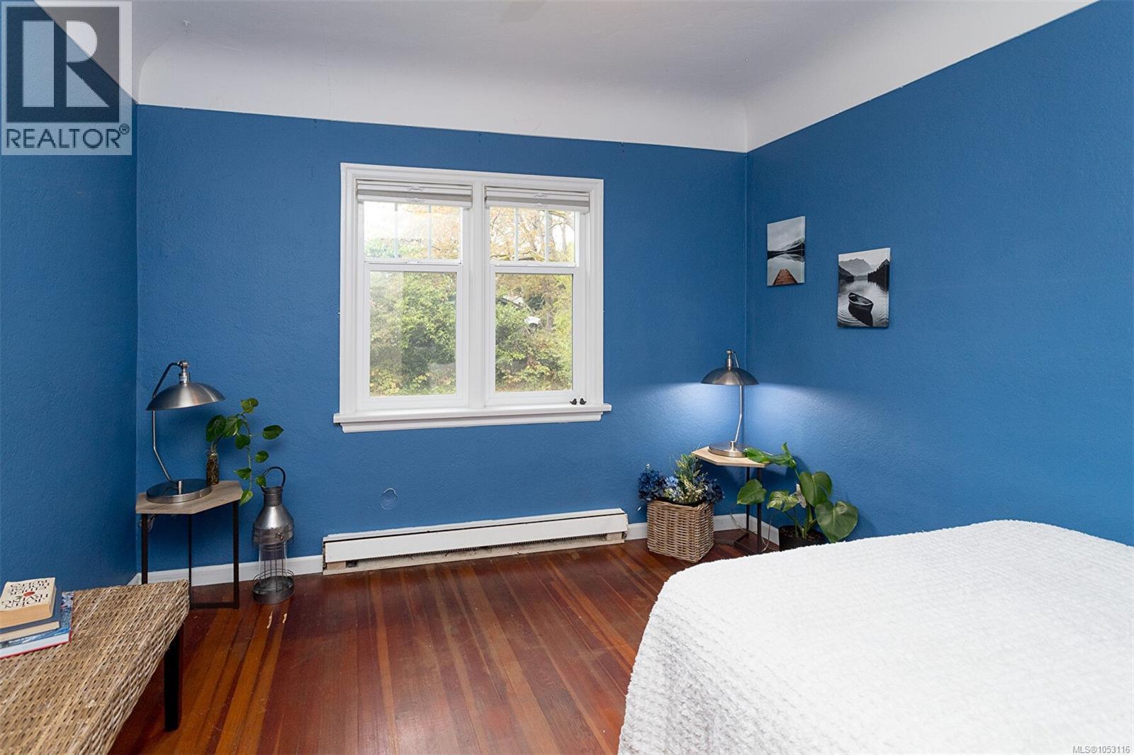  1118 Tolmie Avenue, Saanich
