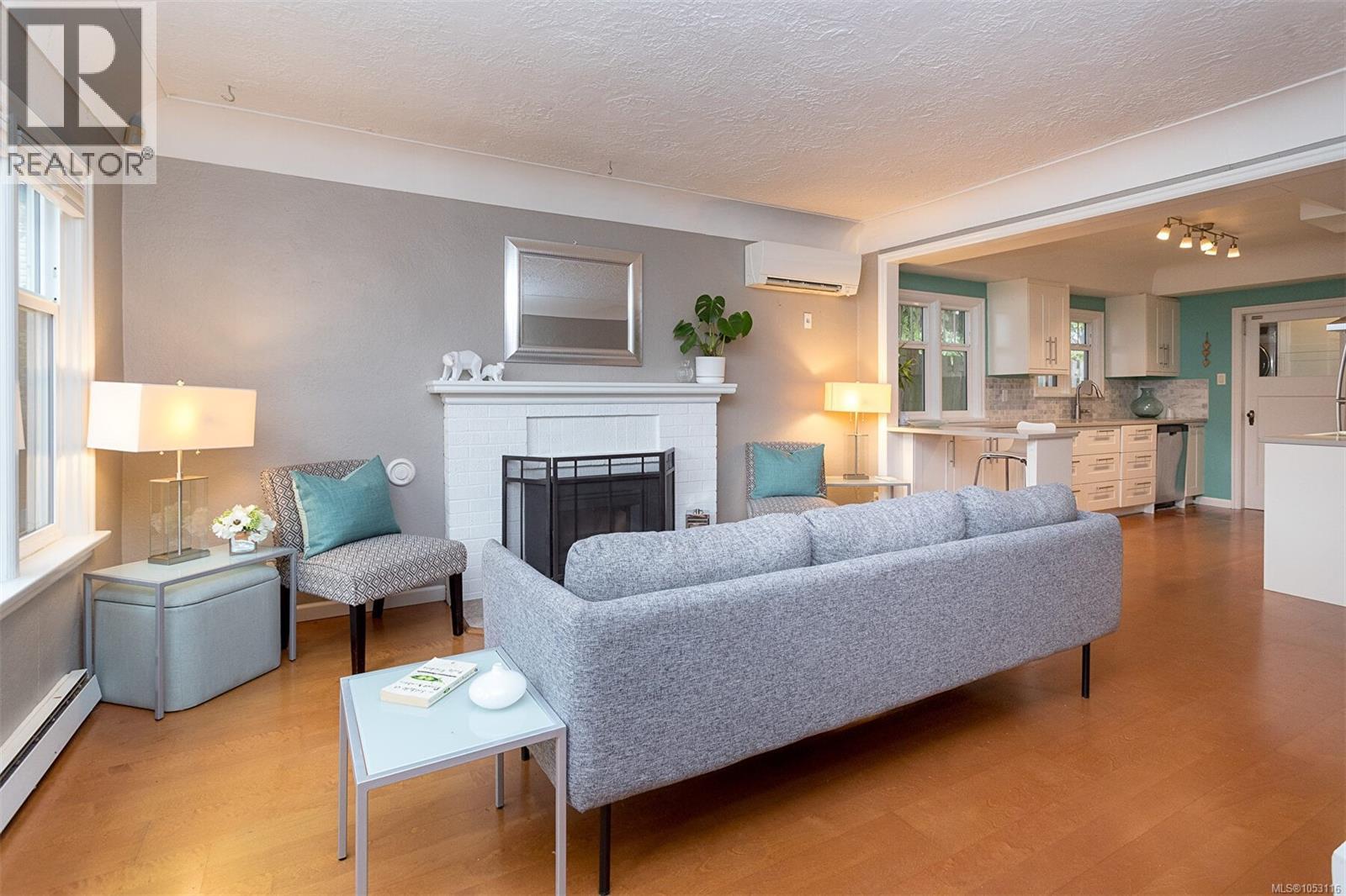  1118 Tolmie Avenue, Saanich
