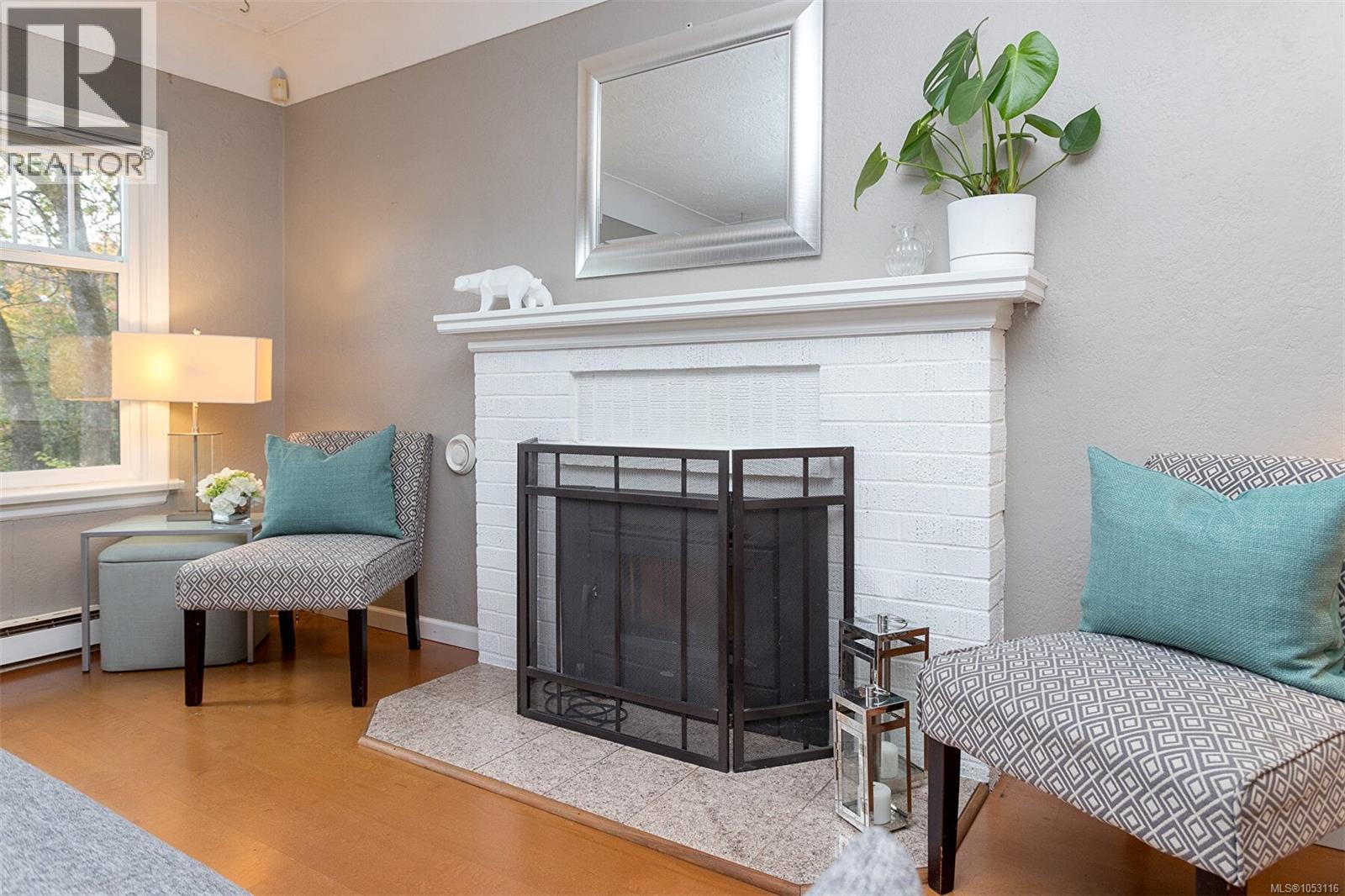  1118 Tolmie Avenue, Saanich