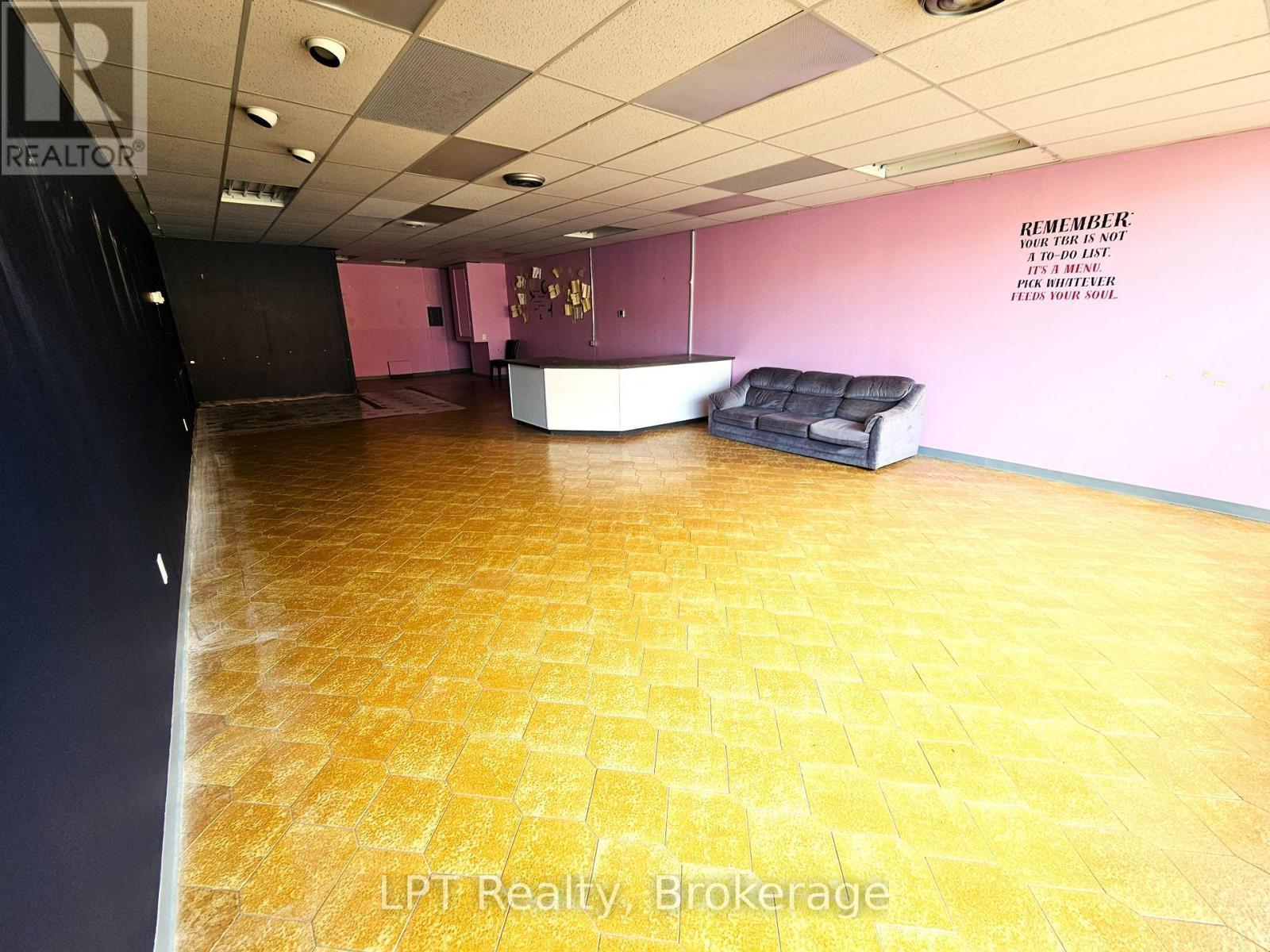 102 - 74 SIMCOE STREET S, Oshawa (Central) — photo 2