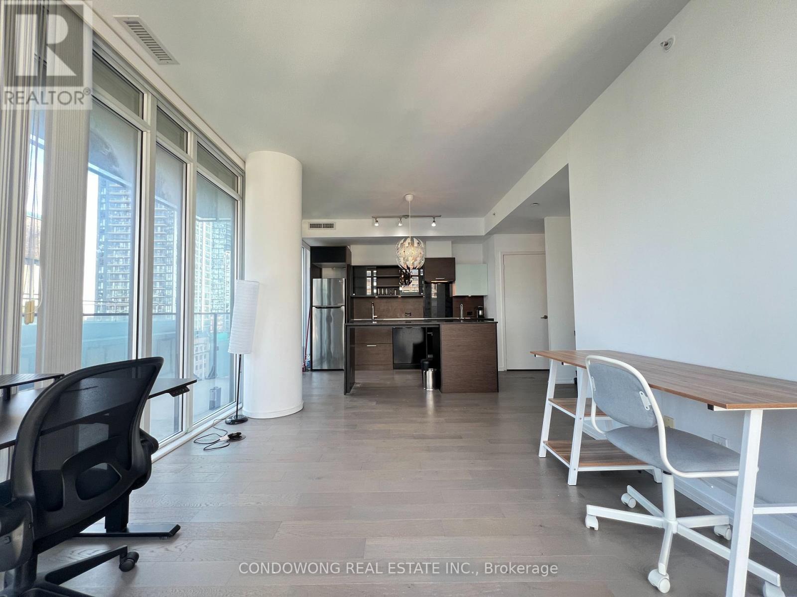 908 - 75 ST NICHOLAS STREET, Toronto (Bay Street Corridor) — photo 4