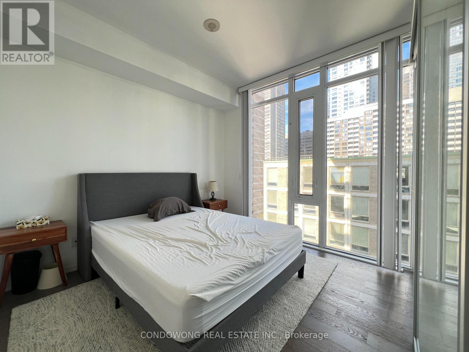 908 - 75 ST NICHOLAS STREET, Toronto (Bay Street Corridor) — photo 6