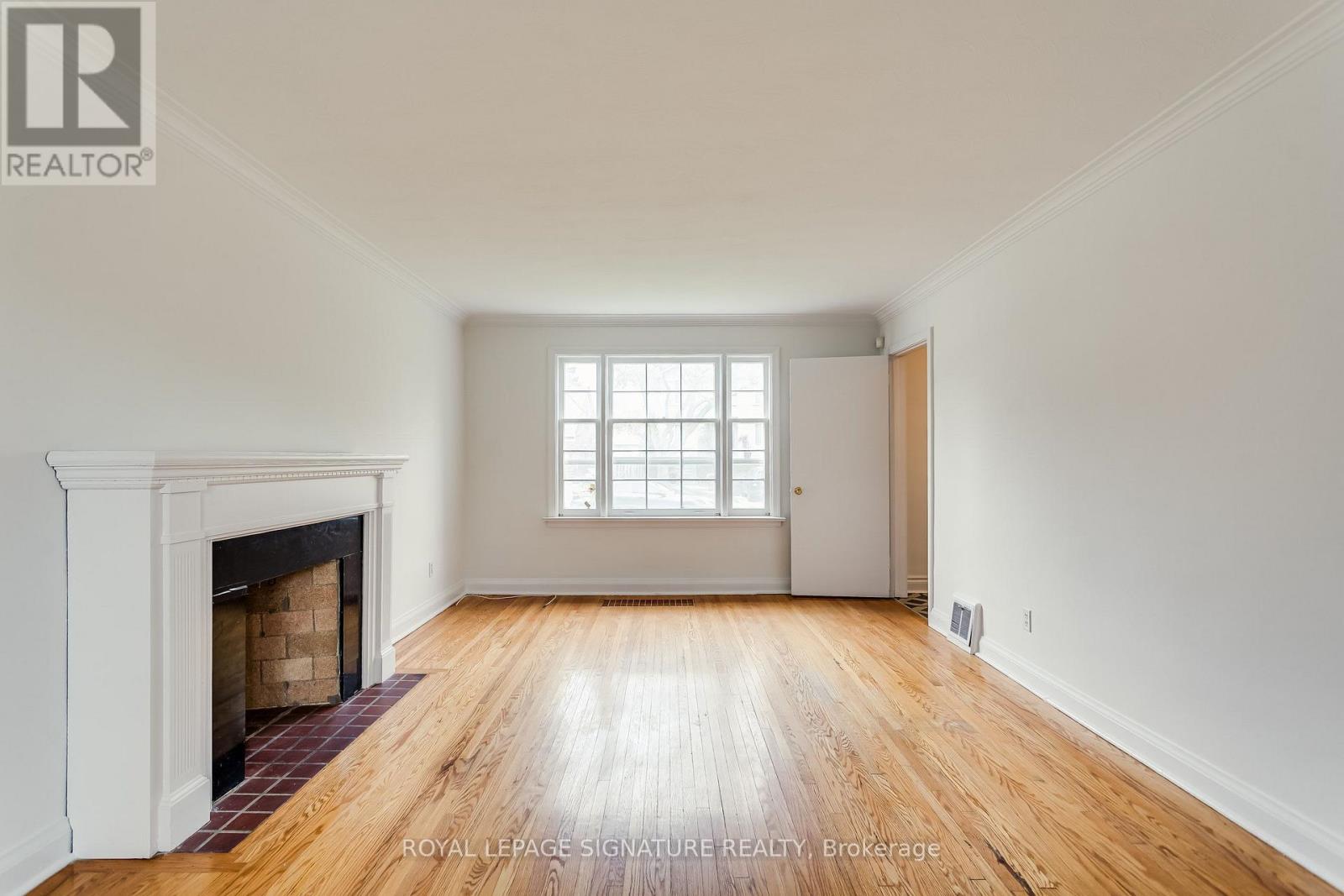 20 SILVERTON AVENUE, Toronto (Clanton Park) — photo 10