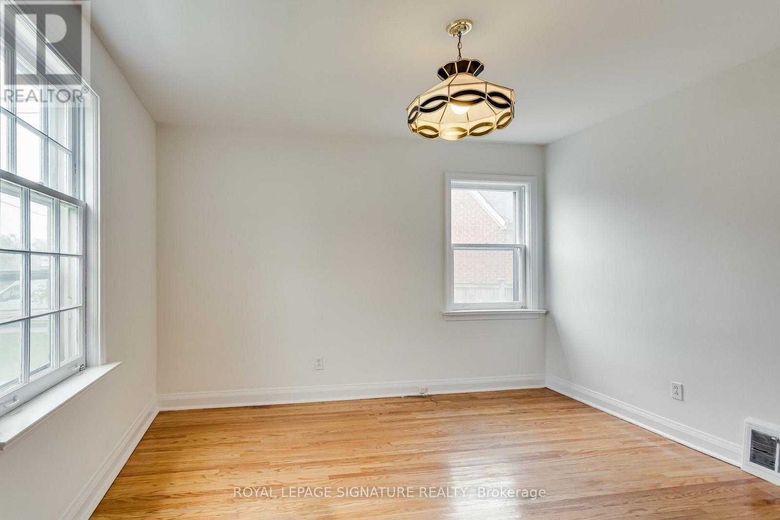 20 Silverton Avenue, Toronto, ON photo 15